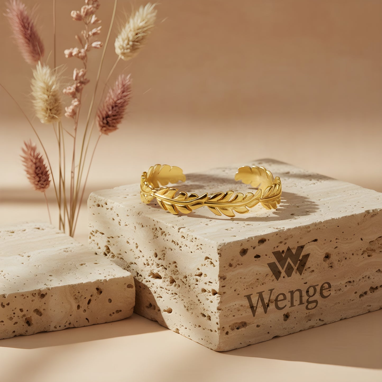 Bold Leaves Bangle – 18k Gold Plated