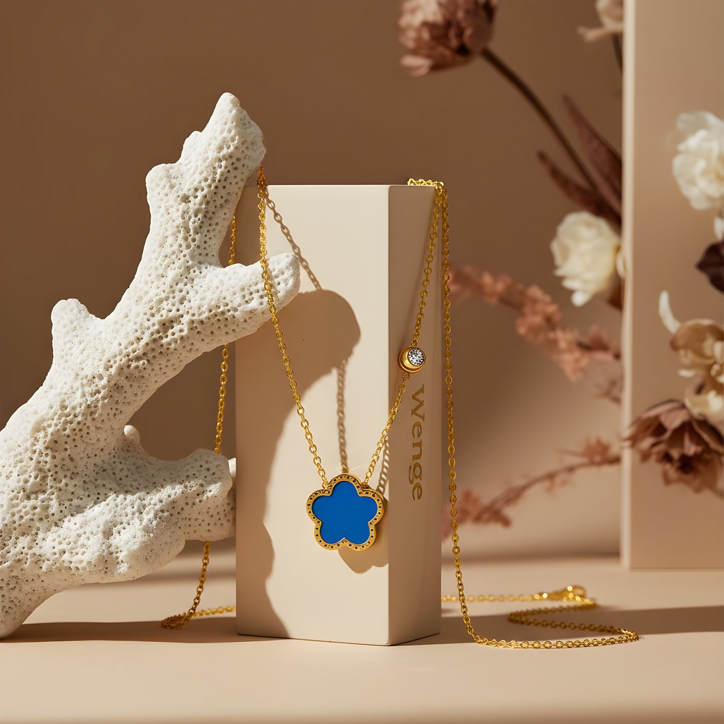 Azure Clover Necklace – 18k Gold Plated