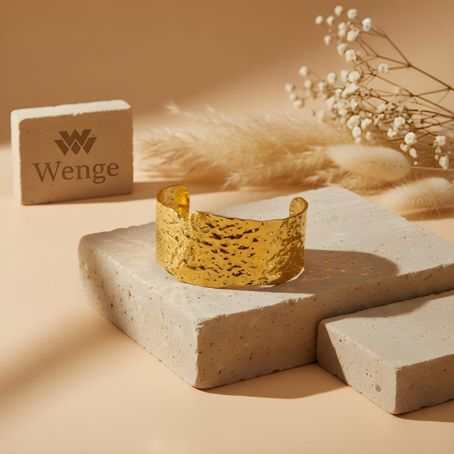 Statement Cuff Bracelet – 18k Gold Plated