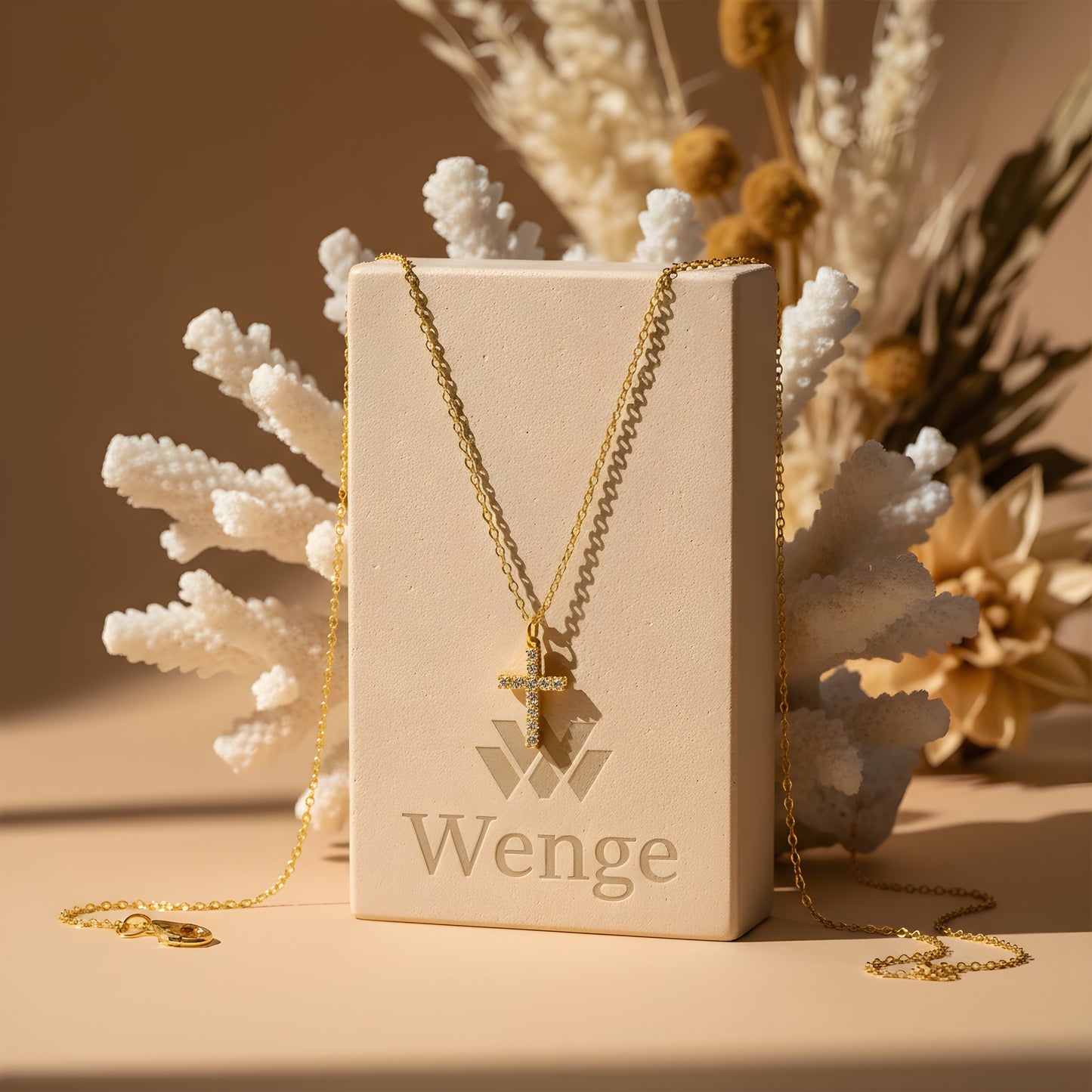 Lustrous Cross Necklace – 18k Gold Plated