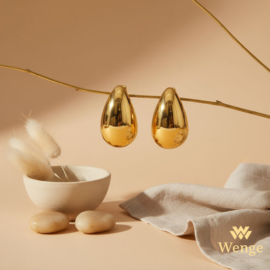 Minimal Teardrop Earrings – 18K Gold Plated