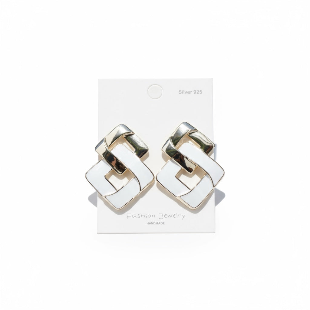 Quadra Link Studs